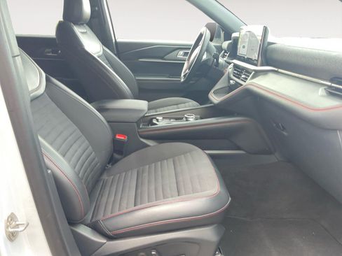 Used 2026 Ford Explorer ST-Line AWD/4WD image 15