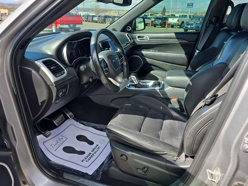 Used 2020 Jeep Grand Cherokee SRT AWD/4WD image 9