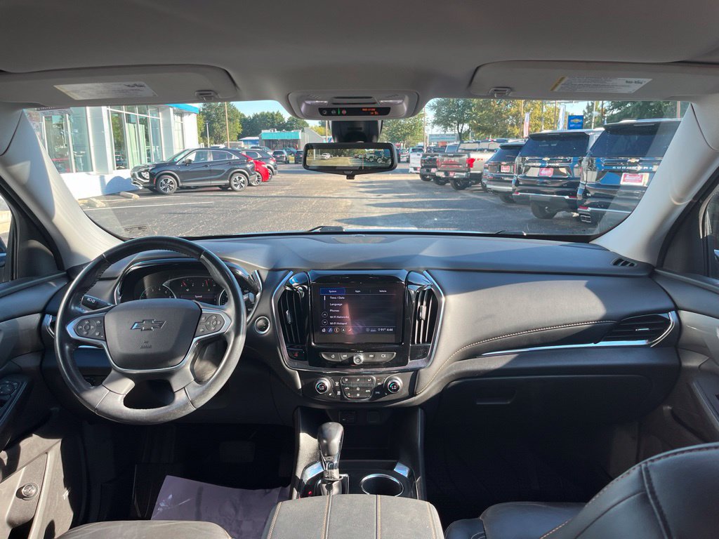 Used 2021 Chevrolet Traverse RS FWD image 57