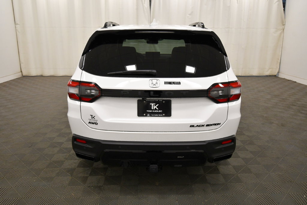 New 2026 Honda Pilot Black Edition image 6
