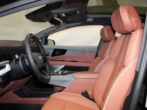 New 2026 Cadillac Optiq Sport 2 image 11