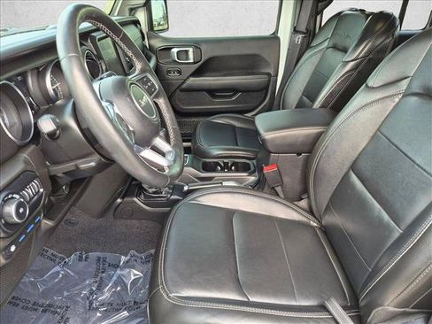 Used 2022 Jeep Wrangler Unlimited Sahara w/ Cold Weather Group AWD/4WD image 11