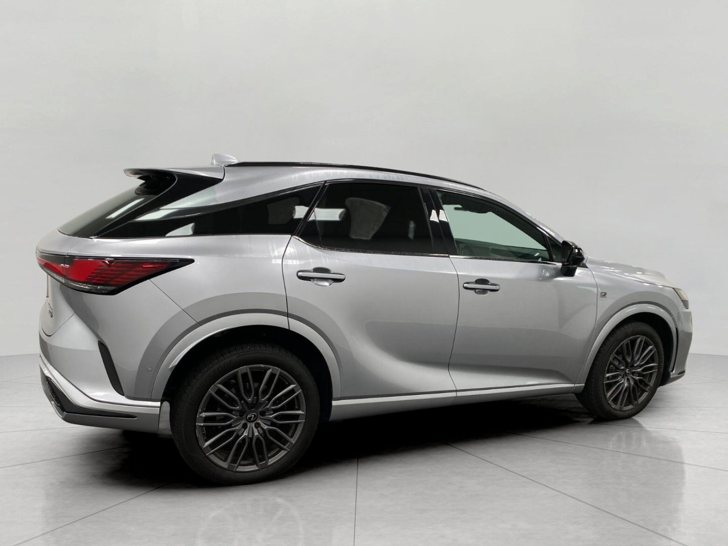 Used 2023 Lexus RX 500h F Sport w/ Accessory Package (Z1) AWD/4WD image 2
