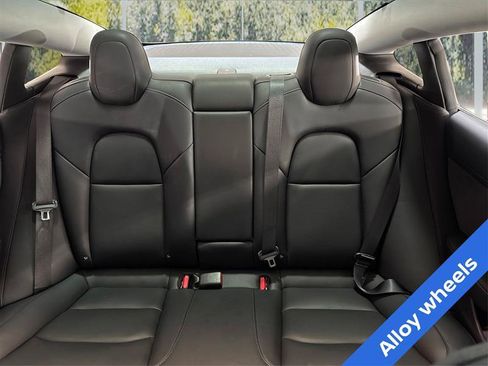 Used 2018 Tesla Model 3 Long Range image 15