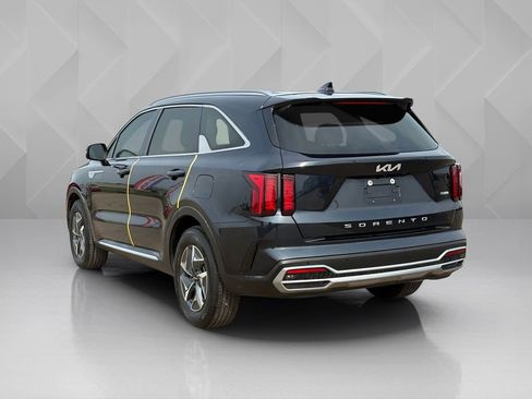 Used 2022 Kia Sorento S FWD image 7