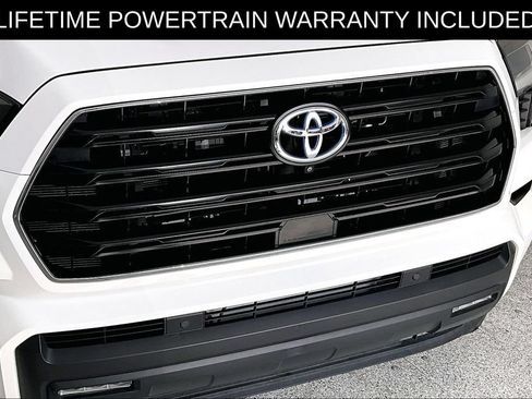 Used 2023 Toyota Sequoia SR5 w/ SR5 Premium Package AWD/4WD image 36