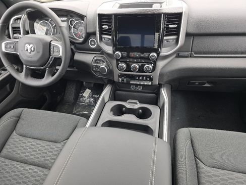 New 2026 RAM 1500 Big Horn AWD/4WD image 15