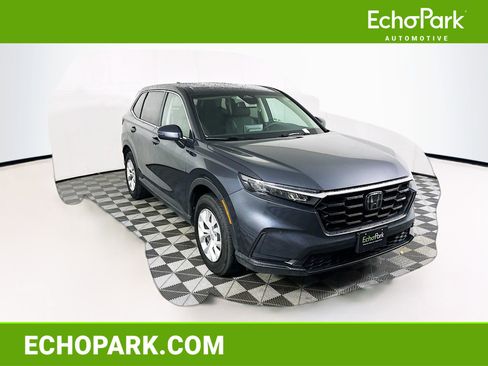 Used 2025 Honda CR-V LX image 1