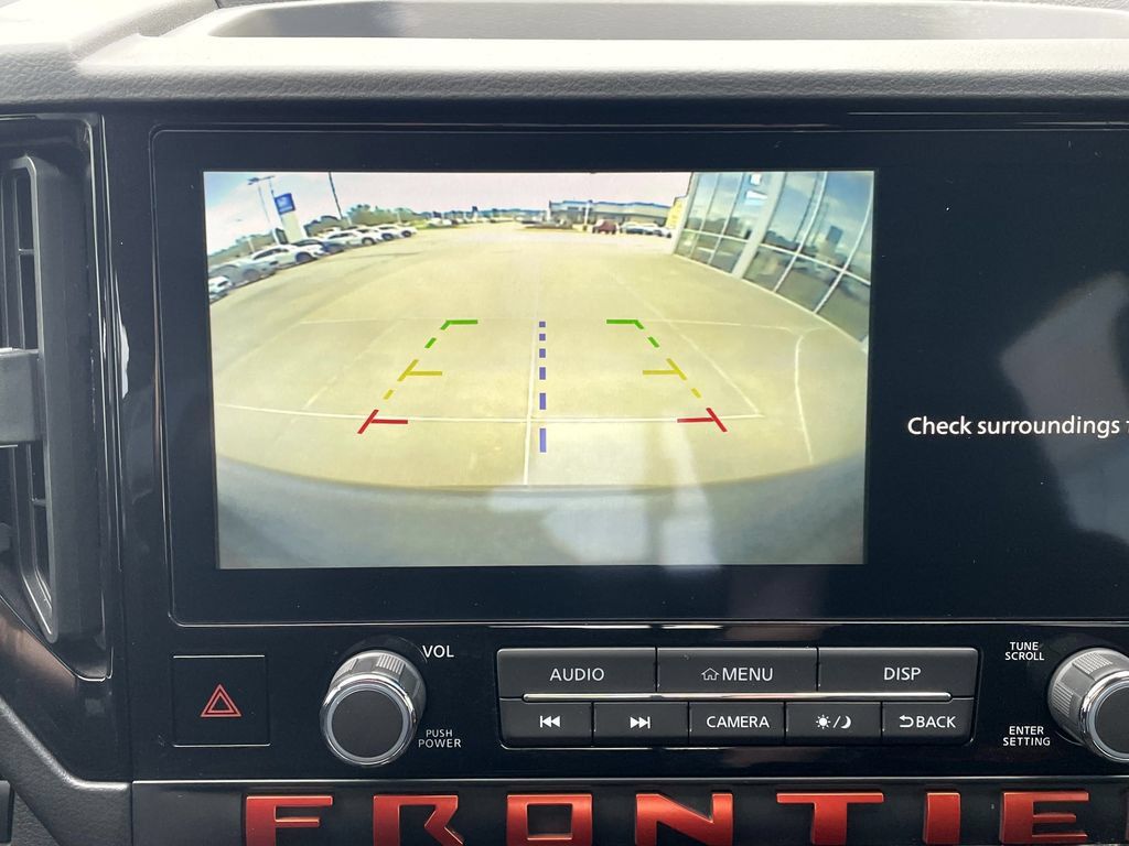Used 2025 Nissan Frontier PRO-4X w/ Tow Package AWD/4WD image 17