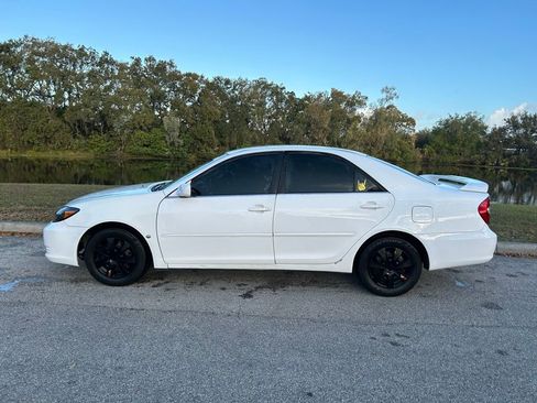 Used 2003 Toyota Camry LE image 2
