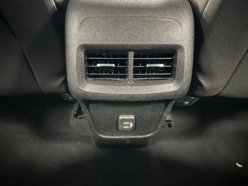 Used 2020 Chevrolet Equinox LS w/ LS Convenience Package AWD/4WD image 18