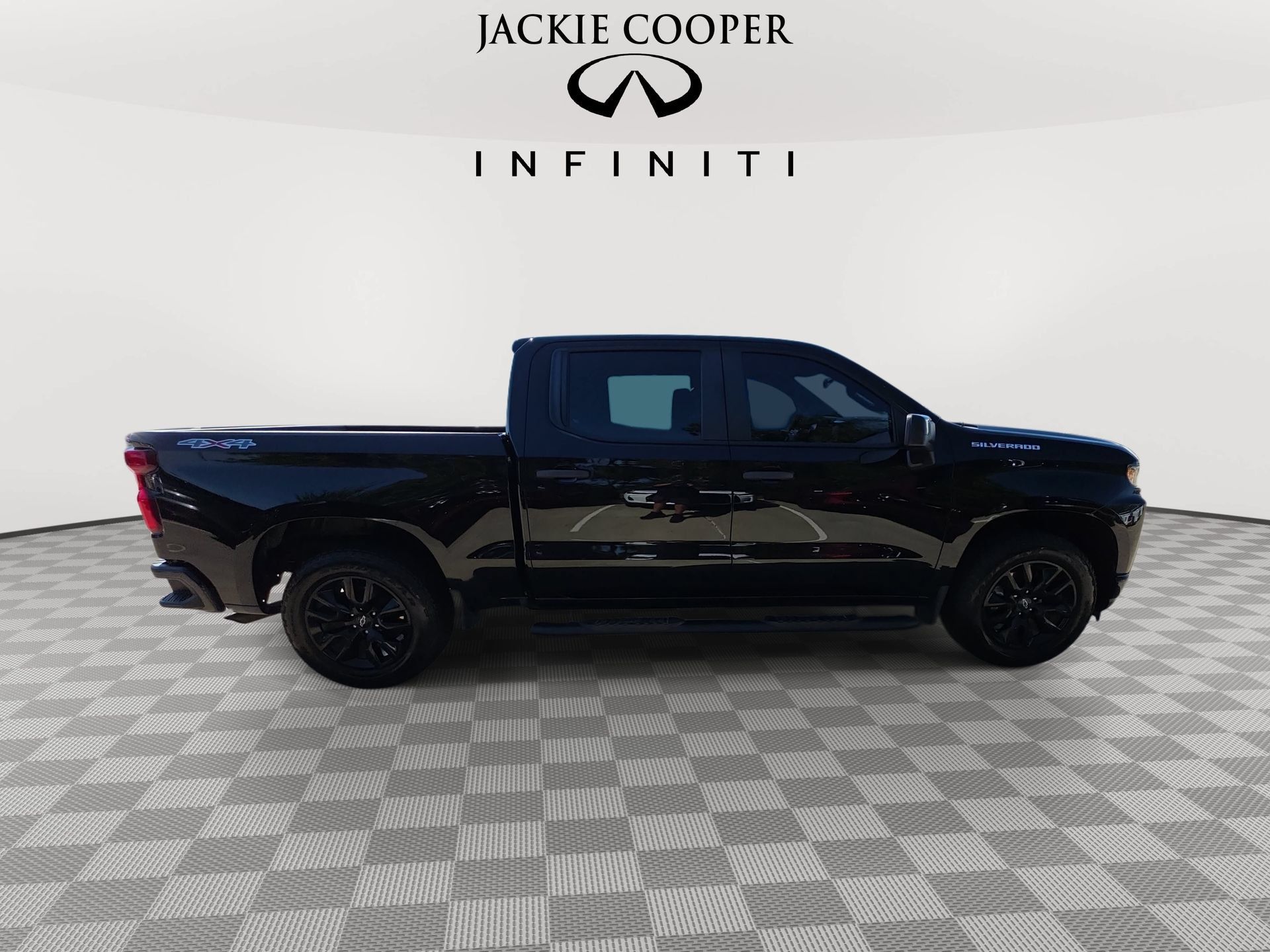 Used 2021 Chevrolet Silverado 1500 Custom AWD/4WD image 4