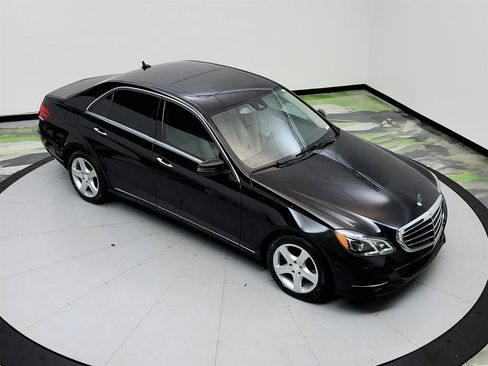 Used 2014 Mercedes-Benz E 350 Sedan image 35