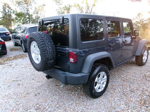 Used 2016 Jeep Wrangler Unlimited Sport image 22