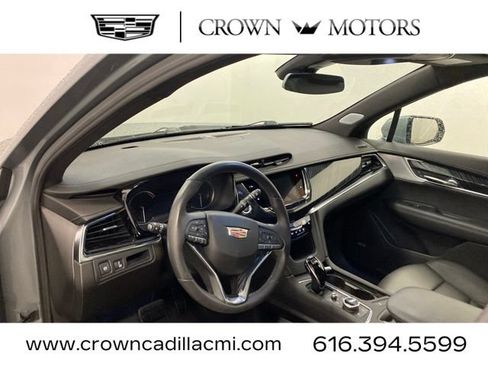 Certified 2023 Cadillac XT6 Premium Luxury AWD/4WD image 7