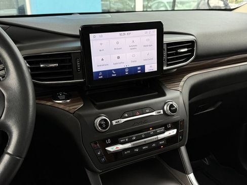 Used 2020 Ford Explorer Limited RWD image 45