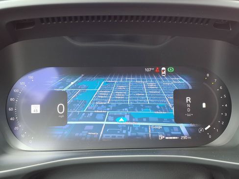 Certified 2024 Volvo XC40 B5 Plus w/ Protection Package Premier AWD/4WD image 30