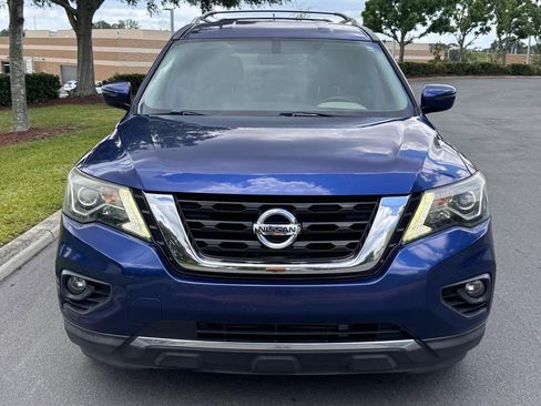 Used 2018 Nissan Pathfinder SV FWD image 5