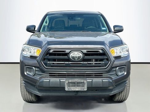 Used 2019 Toyota Tacoma SR w/ SR Convenience Package image 2