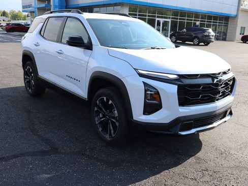 New 2026 Chevrolet Equinox RS w/ Convenience Package III FWD image 2