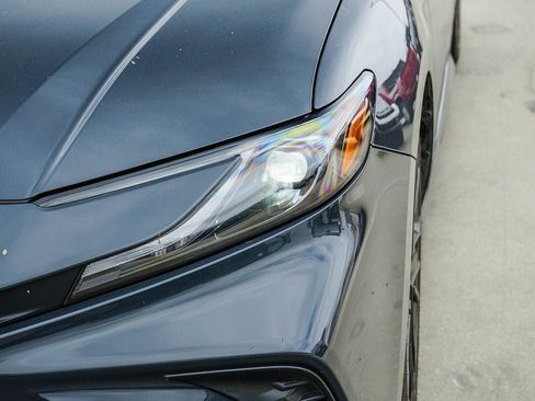 Certified 2025 Toyota Camry SE FWD image 8