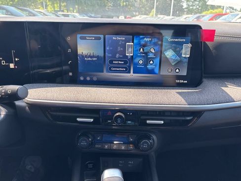 New 2026 Nissan Kicks SV w/ SV Premium Package FWD image 11