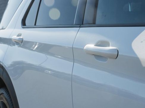 Used 2025 Ford Explorer ST-Line w/ ST-Line Street Pack image 18