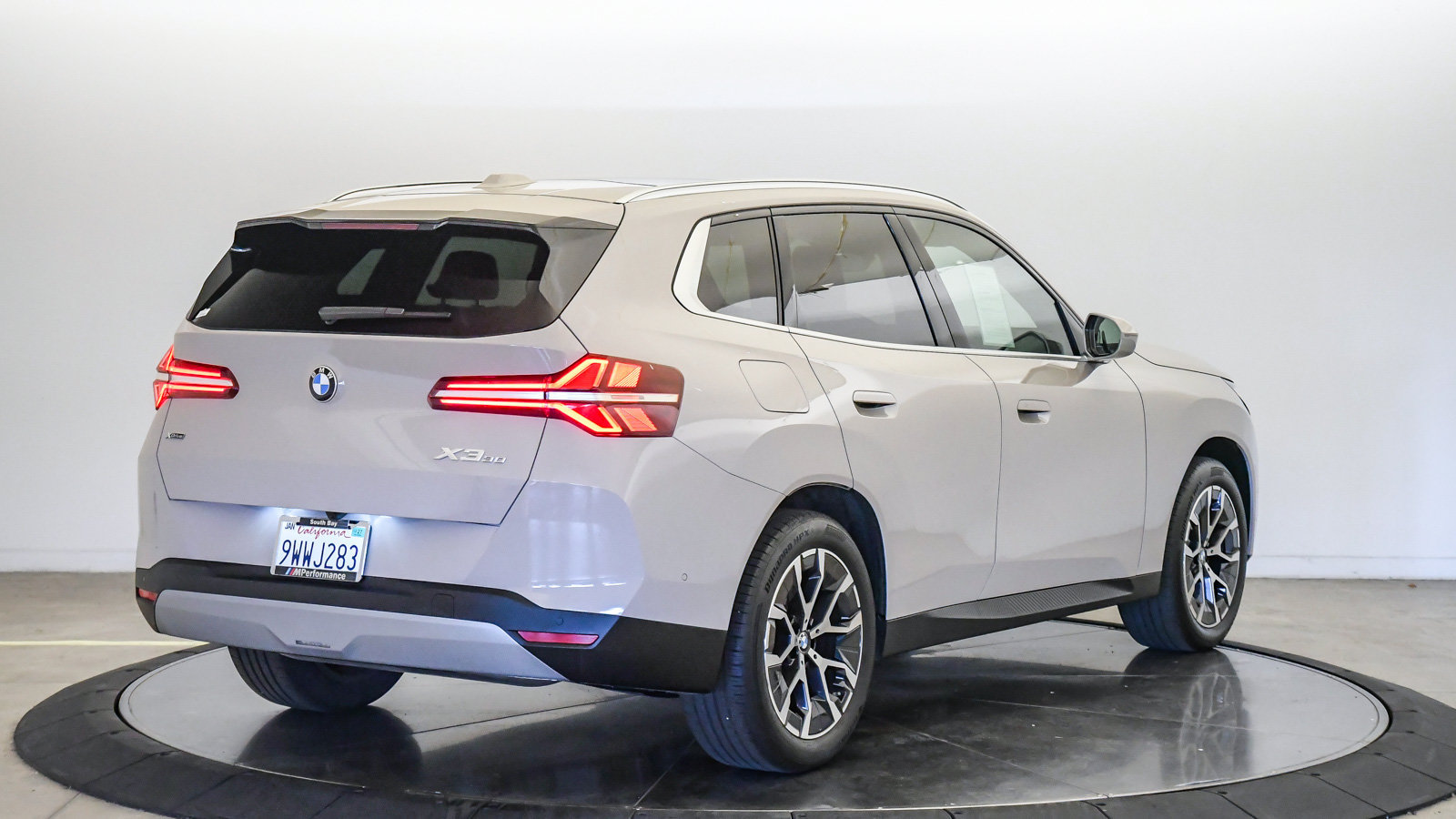 Used 2026 BMW X3 xDrive30i w/ Convenience Package AWD/4WD image 5