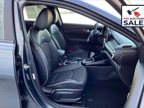 Certified 2024 Kia Forte GT-Line image 7