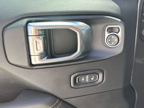 New 2026 Jeep Gladiator Sport AWD/4WD image 10