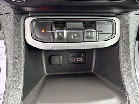 Used 2023 GMC Acadia SLT image 20