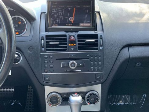 Used 2009 Mercedes-Benz C 300 Sport image 18