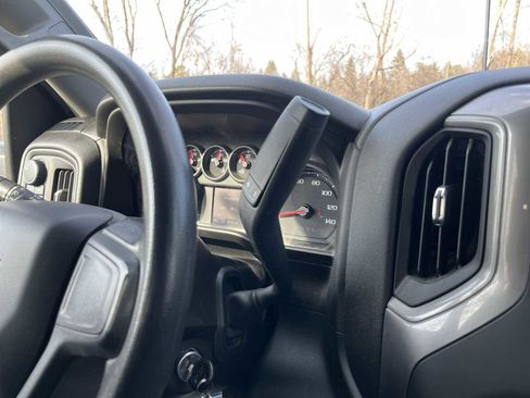 Used 2022 Chevrolet Silverado 2500 Custom w/ Custom Value Package image 30