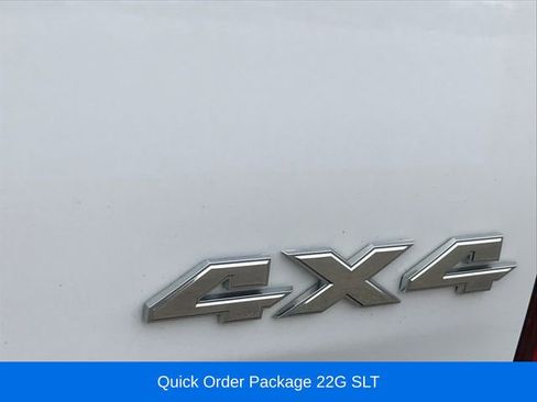 Used 2017 RAM 1500 Classic SLT w/ Luxury Group image 4