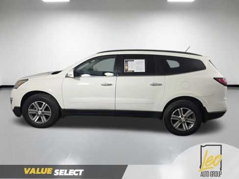 Used 2015 Chevrolet Traverse LT FWD image 9