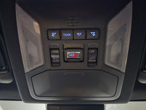 Used 2022 Toyota RAV4 XSE image 19