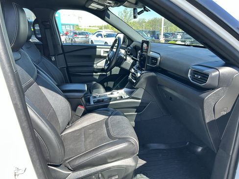 Used 2023 Ford Explorer ST w/ Equipment Group 401A AWD/4WD image 13