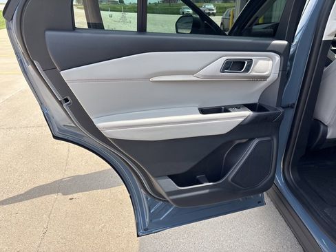 New 2025 Ford Explorer Active w/ Active Comfort Package image 26