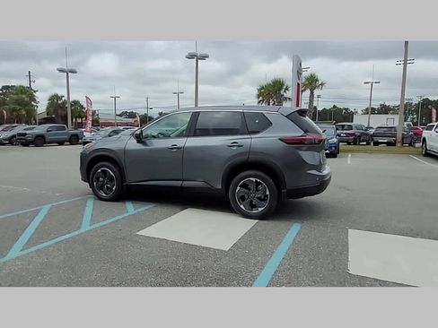 New 2026 Nissan Rogue SV image 25