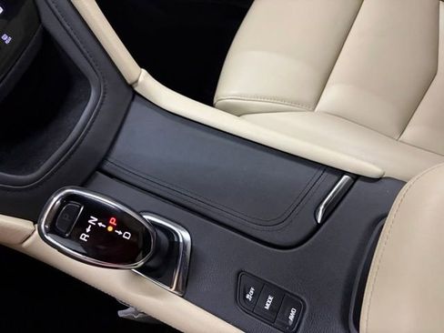 Used 2019 Cadillac XT5 AWD image 59