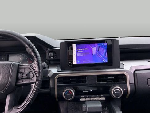 Certified 2025 Toyota Tacoma SR5 AWD/4WD image 7
