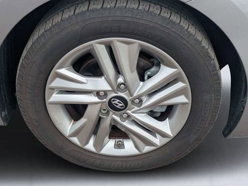Used 2020 Hyundai Elantra SEL w/ Cargo Package (C1) FWD image 11