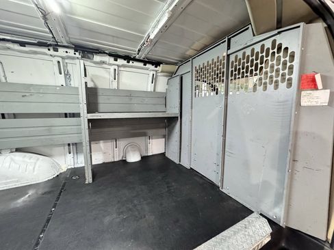 Used 2020 Chevrolet Express 3500 w/ Driver Convenience Package image 15