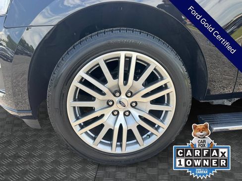 Certified 2024 Ford Expedition Platinum RWD image 19