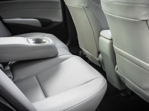 Used 2018 Acura ILX 2.4L image 23