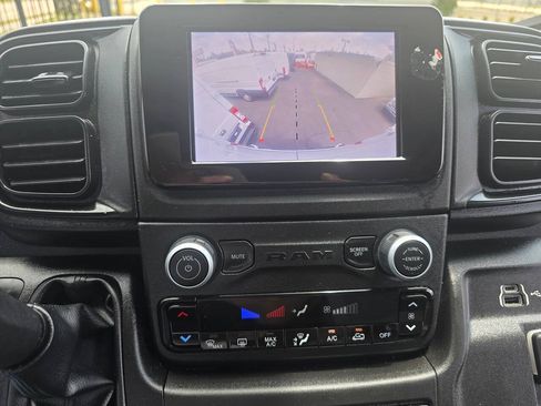 Used 2025 RAM ProMaster 2500 w/ Convenience Group FWD image 8