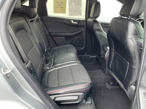 Used 2024 Ford Escape ST-Line w/ Tech Pack #1 AWD/4WD image 31