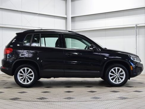 Used 2017 Volkswagen Tiguan Limited w/ Premium Package image 9