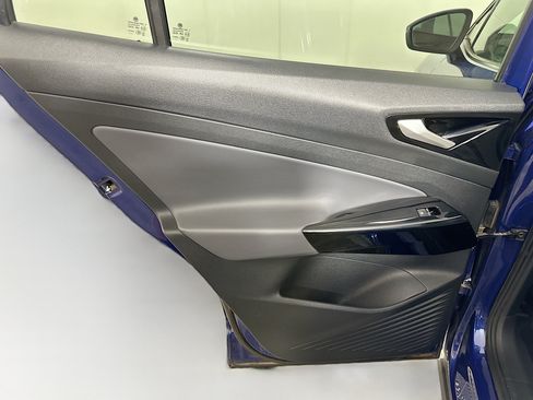 Used 2021 Volkswagen ID.4 Pro S RWD image 27