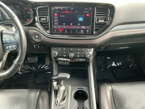 Used 2024 Dodge Durango GT image 11